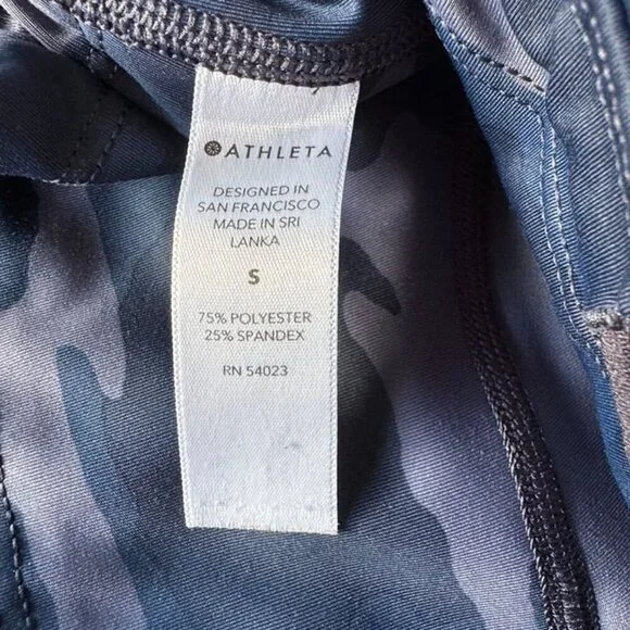 Athleta Ultimate Stash Pocket Camo Capri Sz S - Picture 7 of 8